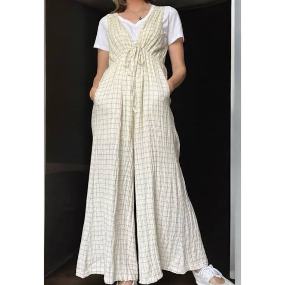 Urban Outfitters Jumpsuit Wide Leg Size Medium - Picture 3 of 3